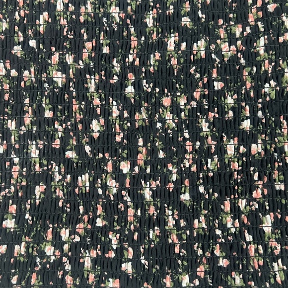 NWT Altar’d State black floral puff sleeve off the shoulder crop top medium - Picture 5 of 8